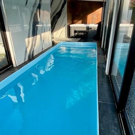 Piscine Et Jacuzzi Loft Ravissant Dans Une Maison Basque Anglet Exterior foto